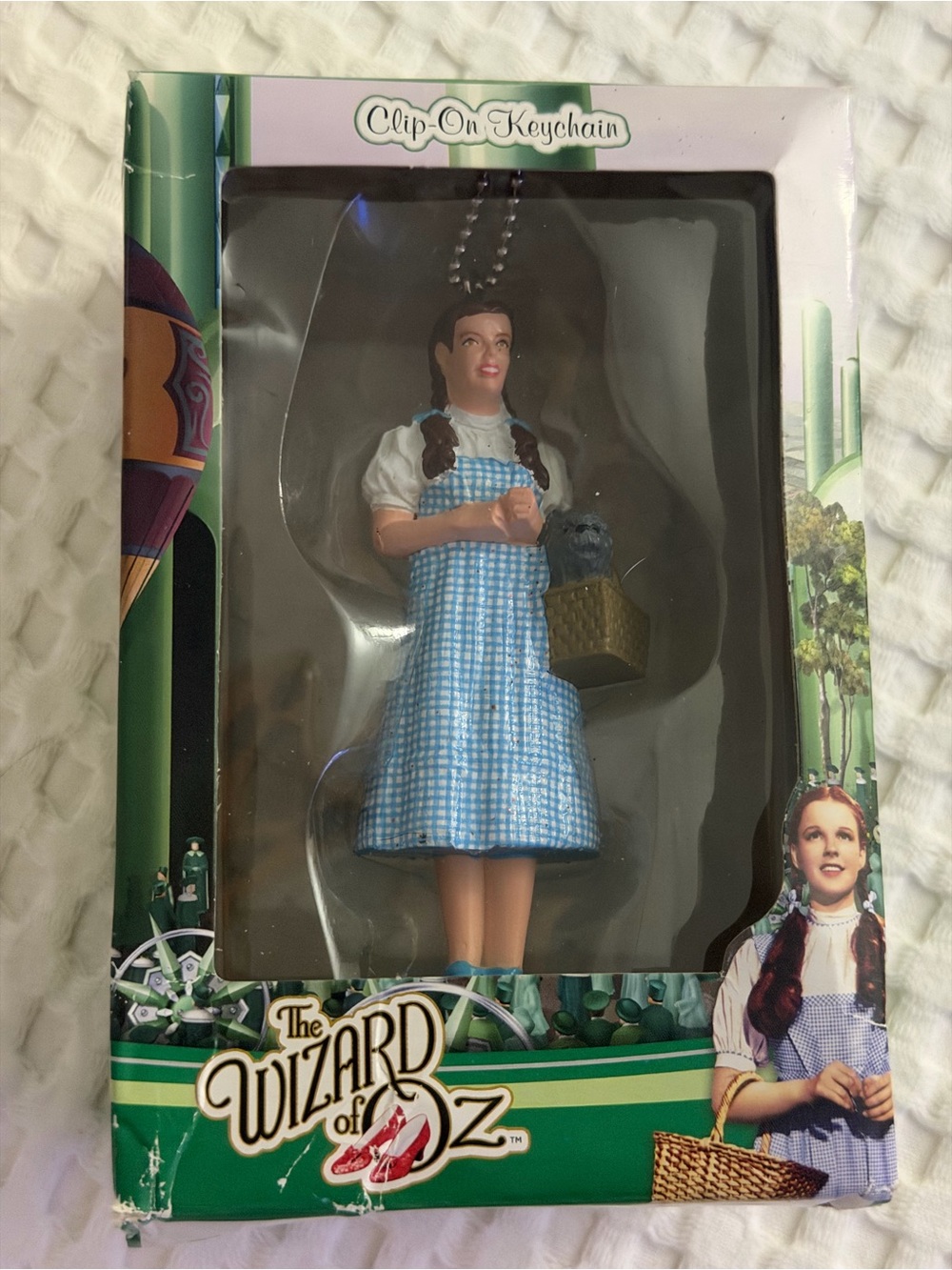 WIZARD OF OZ DORTHY CLIP ON KEYCHAIN NEW